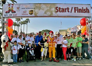 Anthony and Dominic at the start line of the 2016 Walk for Kids 