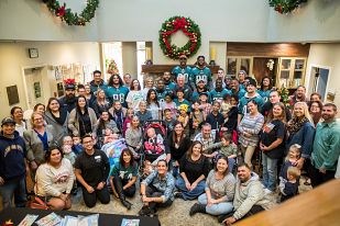 Group Photo of the Philadelphia Eagles at the Orange County Ronald McDonald House