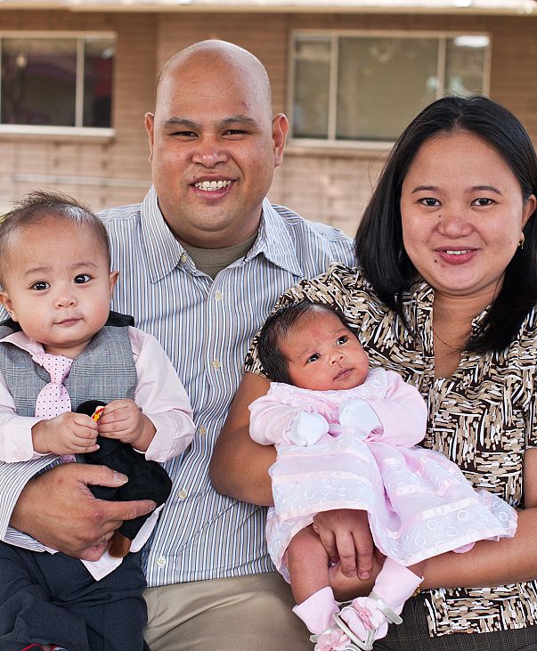 Picture of the Viduya Family