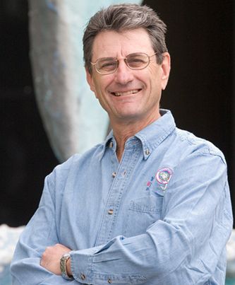 Dr. Mel Marks, a founder of the Long Beach Ronald McDonald House 